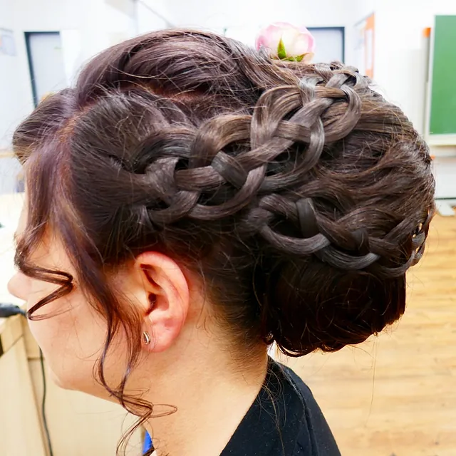 Friseur Creativ in Bad Segeberg Hochsteckfrisuren
