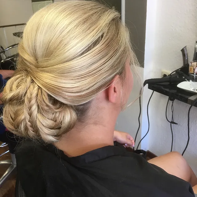Friseur Creativ in Bad Segeberg Hochzeitsfrisuren