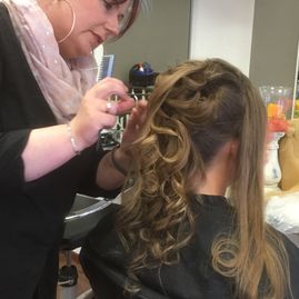 Friseur Creativ in Bad Segeberg Hochzeitsfrisuren