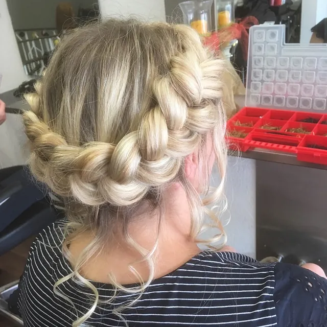 Friseur Creativ in Bad Segeberg Hochsteckfrisuren